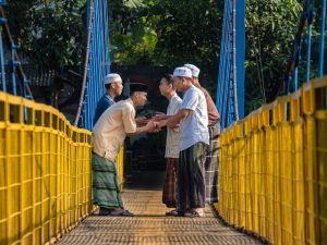 Tips memakai sarung
